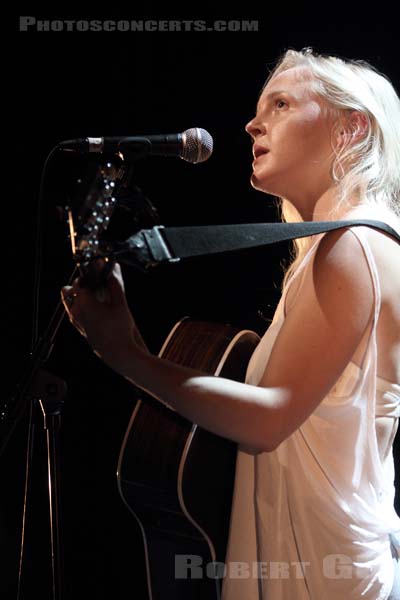 LAURA MARLING - 2013-09-22 - PARIS - Cafe de la Danse - Laura Beatrice Marling